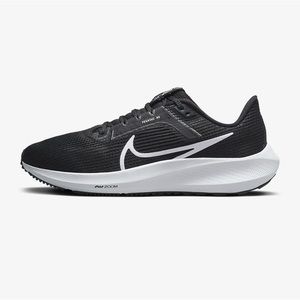 Nike-Pegasus 40 Women’s Sneaker